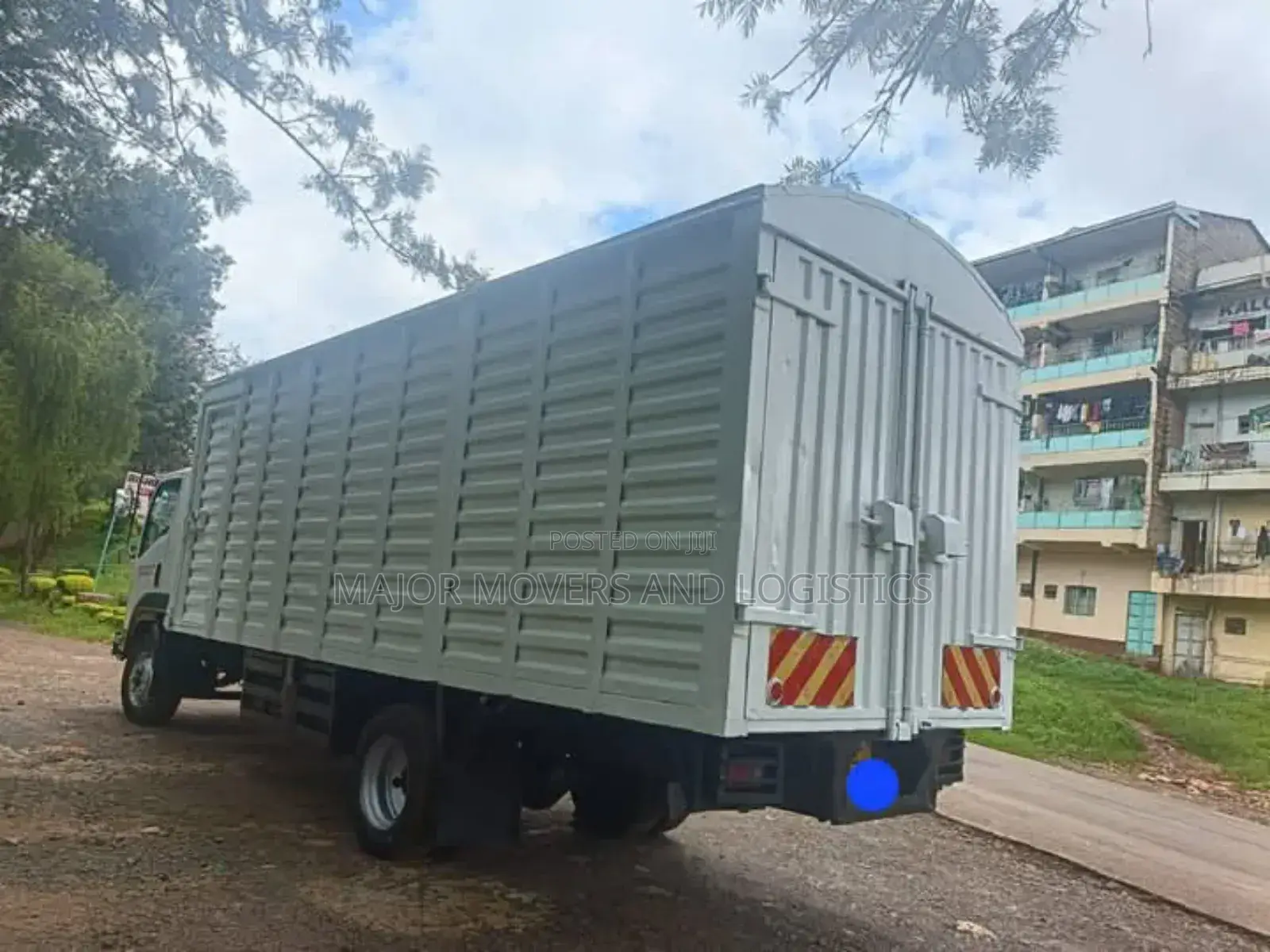 Trucks Available for City to City Transport Services