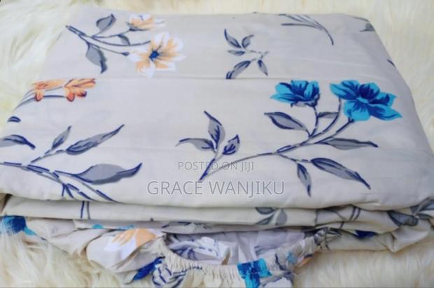 *Fitted Bedsheet With Duvet Cover. - main view