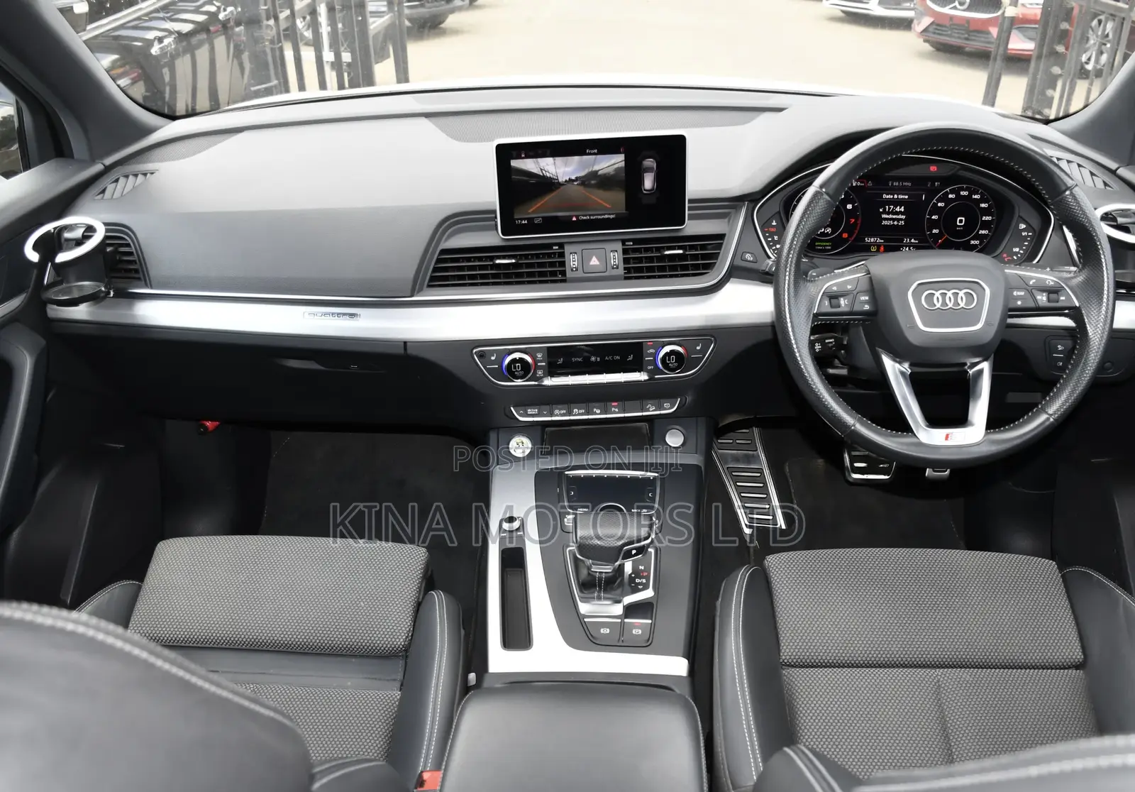 Audi Q5 2.0T Premium AWD quattro 2018 Off white