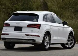 Audi Q5 2.0T Premium AWD quattro 2018 Off white