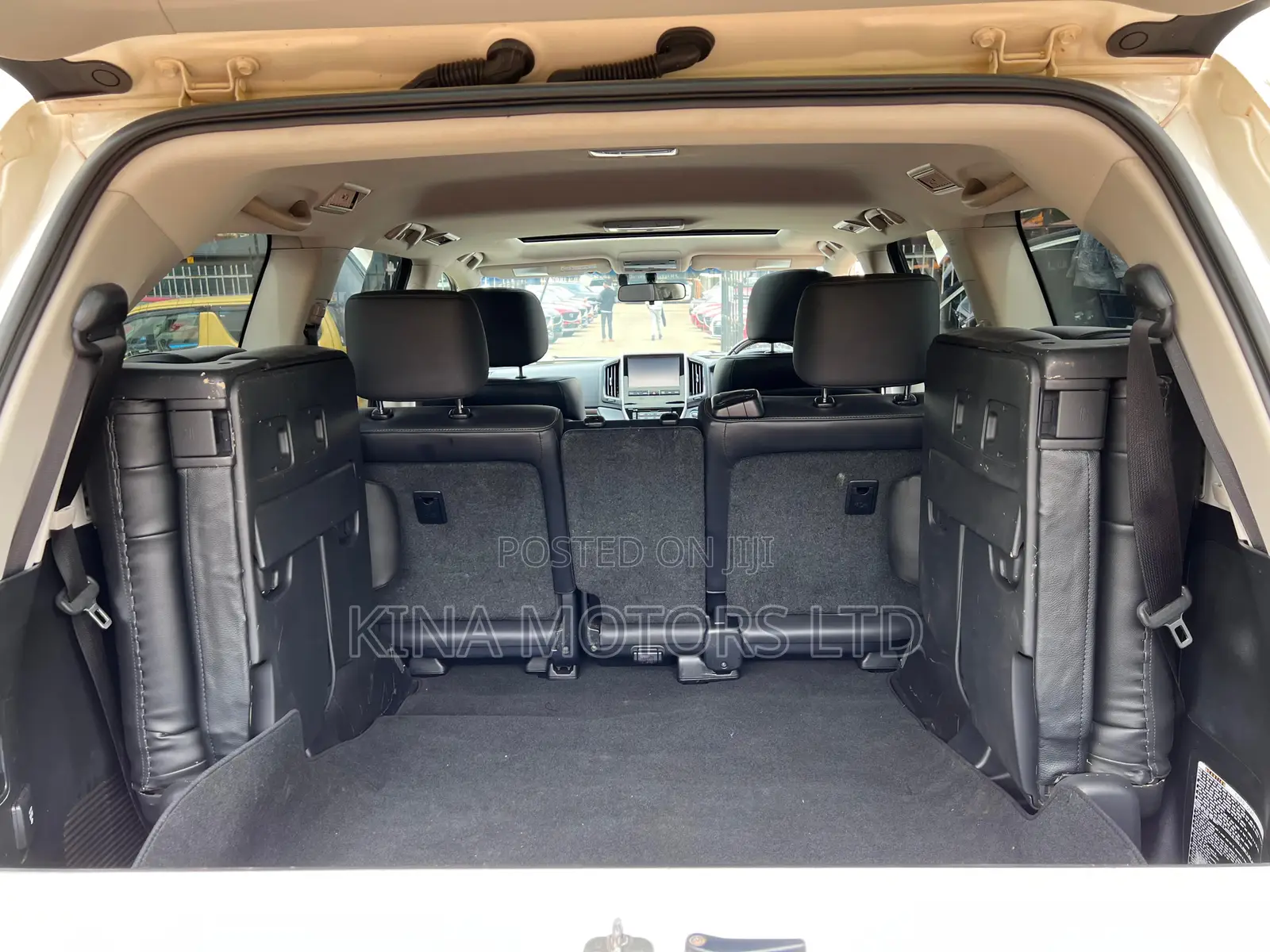 Toyota Land Cruiser 2018 White