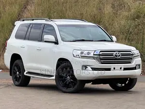 Toyota Land Cruiser 2018 White