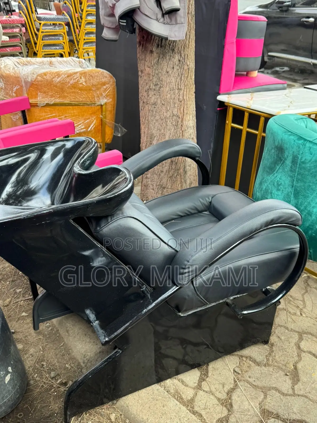 Black Leather Salon Sink