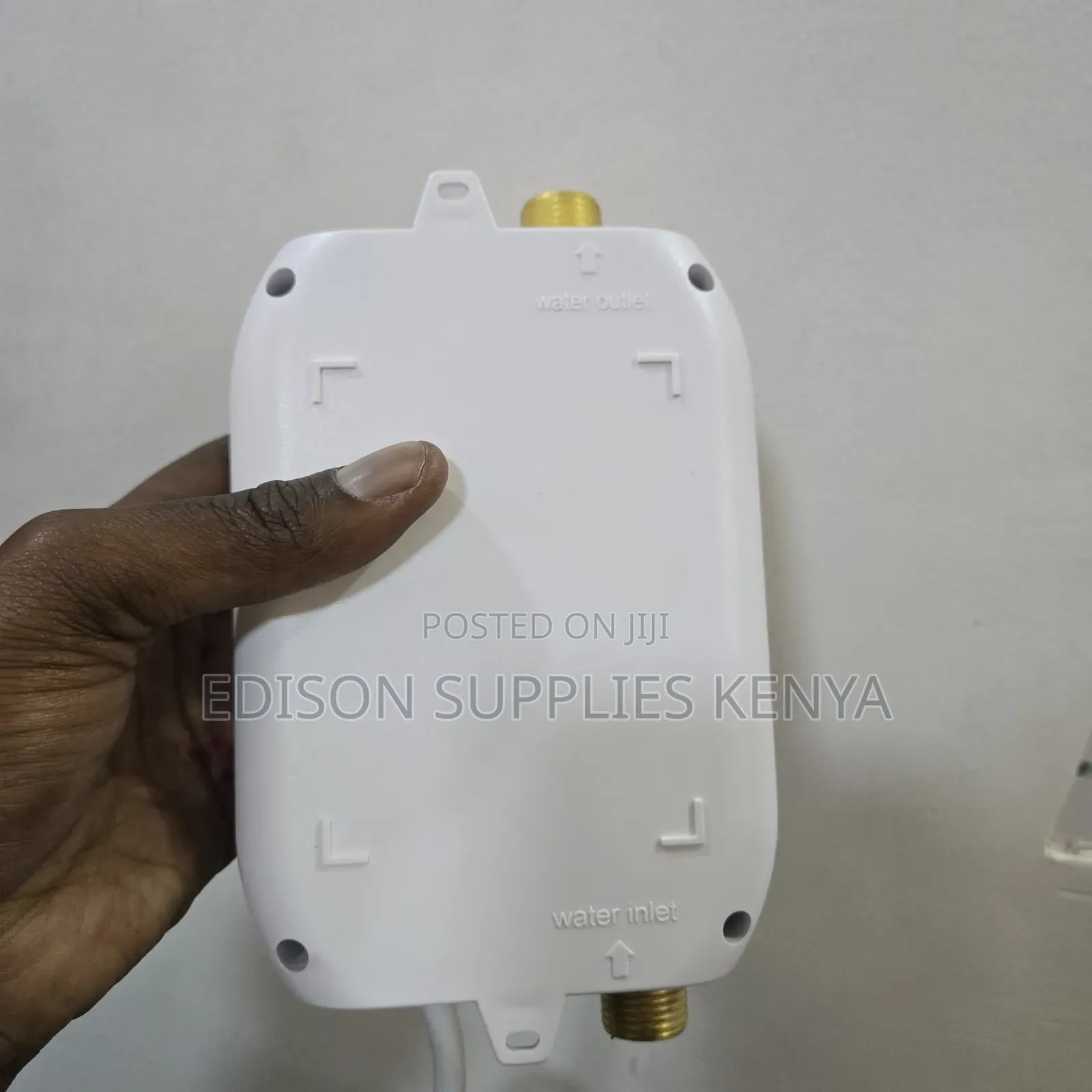 Instant Undersink Water Heater Tap Top Plug for Bathtub Salon Kitchen