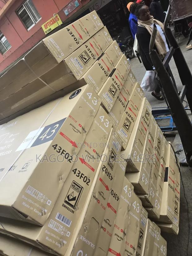 Solarmax 43inch Smart Tv. - thumbnail 3