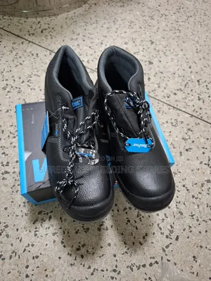 Safety Boots (Vaultex Brand).