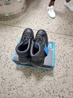 Safety Boots (Vaultex Brand).