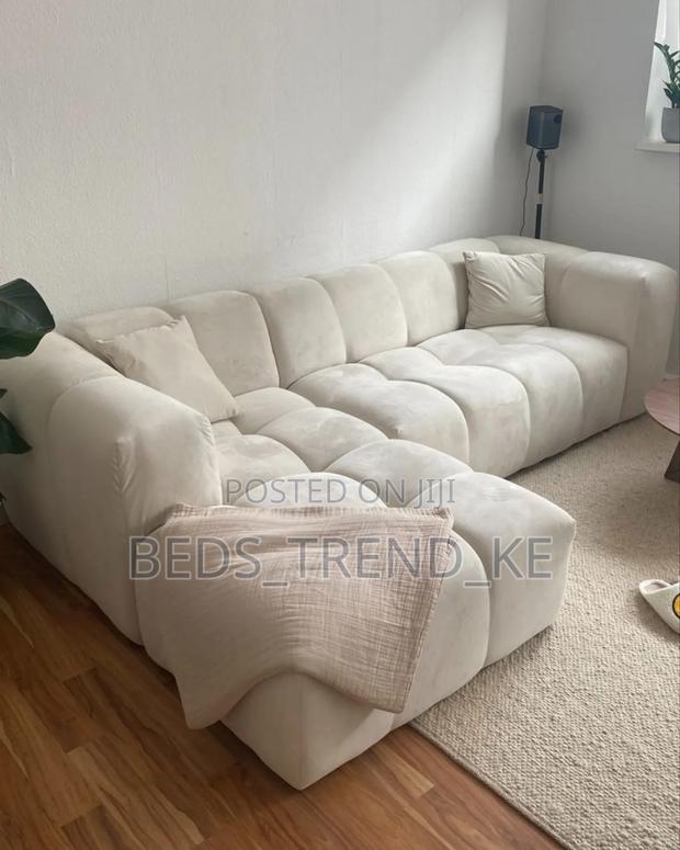 Off White 6 Seater Bubble L Seat - main view