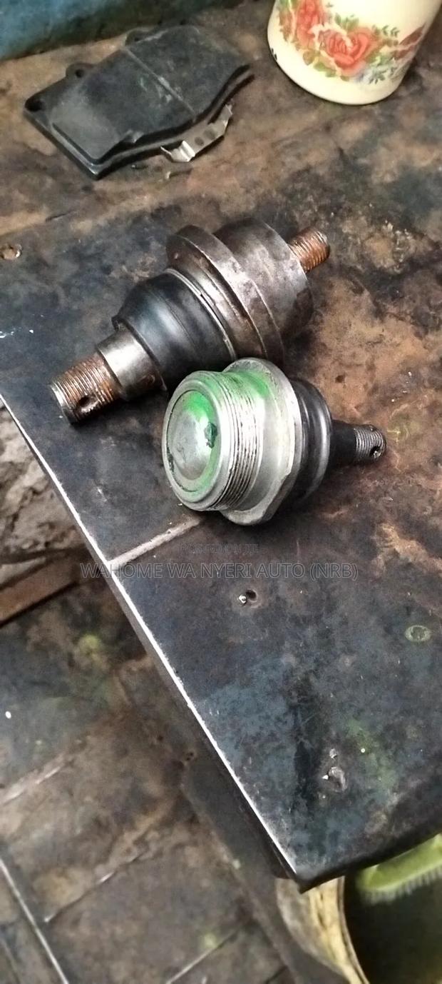 Upper and Lower Ball Joint Isuzu Elf - thumbnail 5