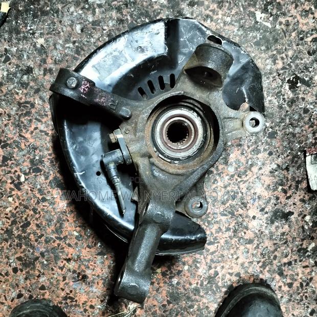 Front Hub Sienta - thumbnail 6