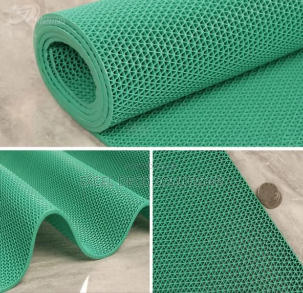 Modern Anti-Slip PVC Carpet Mat – Stylish Safe 