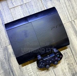 Mint Condition /Ps3 /Slightly Used Playstation 3 Chipped - thumbnail 2