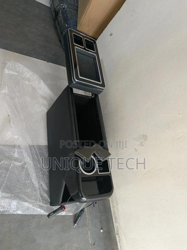 Armrest For Toyota Voxy/Noah –Usb Charging + Storage - main view