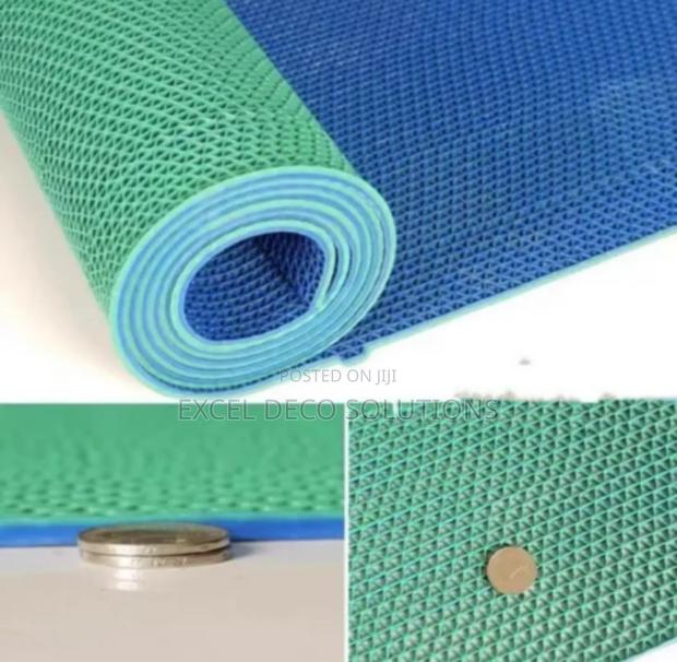 Anti-Slip PVC Mat With Edge Binding – Smooth Finish