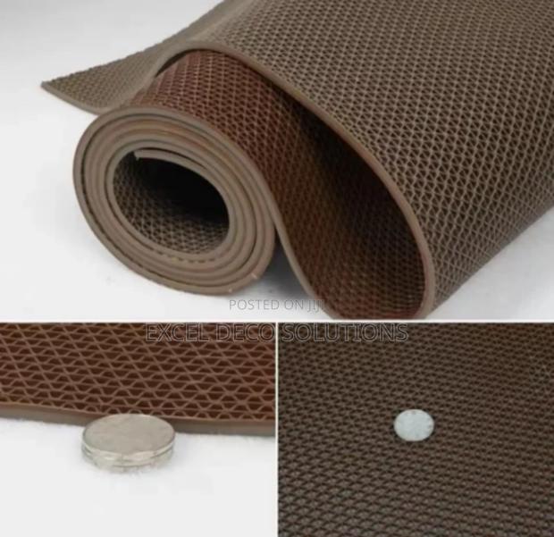 Multi-Color PVC Anti-Slip Mats – Add Color to Your Space