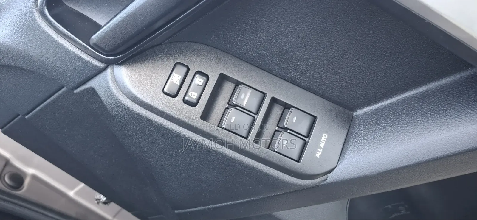 Toyota Land Cruiser Prado 2018 Brown