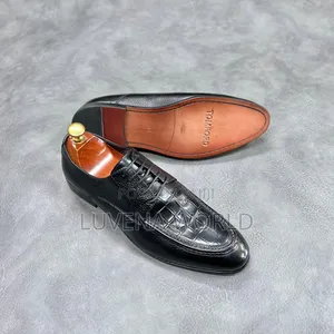 Tomford Laced Officials