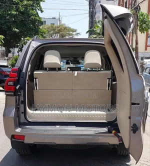 Toyota Land Cruiser Prado 2018 Gold
