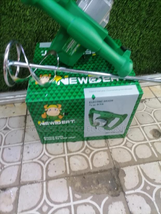 Well Performing 1150w Newbeat Electric Mixer