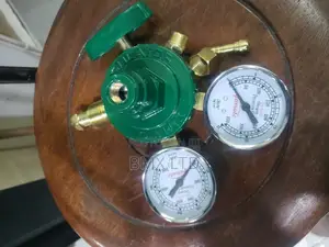 A Professional-Grade Brand New Oxgen Regulator
