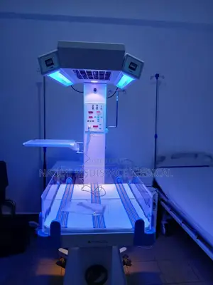 Radiant Warmer With Phototherapy/ Infant Warmer