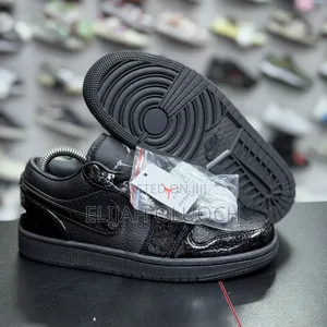 Air Jordan 1 Low "Shinny"All Black