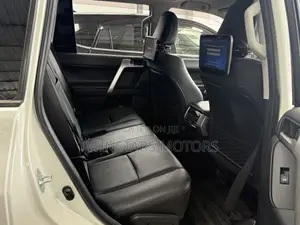 Toyota Land Cruiser Prado 2.7 2018 White