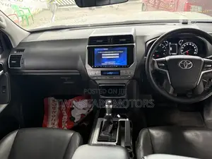 Toyota Land Cruiser Prado 2.7 2018 White