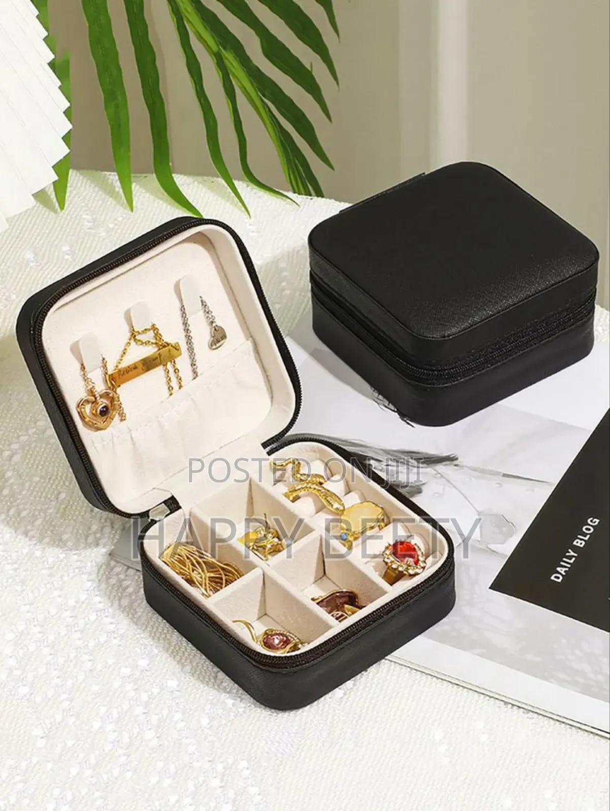 *Portable Jewelry Travel Case Organizer