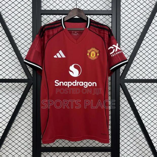 Sleek Manchester United Jersey Home 25/26.