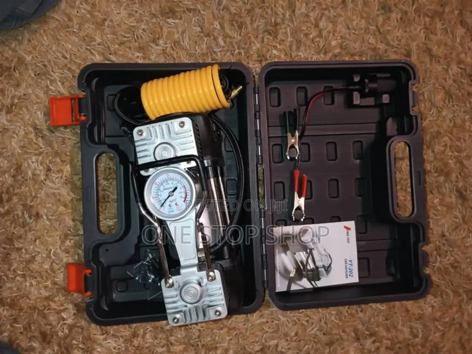 Portable 12v Car Tire Repair Kit in Case Wit Air Compressor