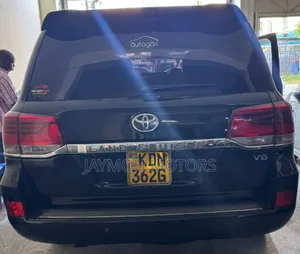 Toyota Land Cruiser 2016 Black