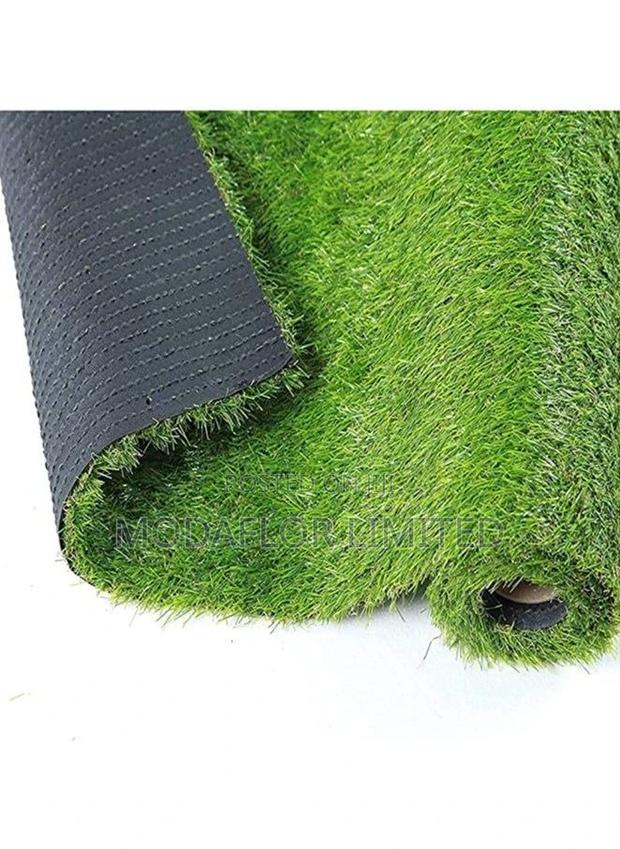 Grass Carpet That Delivers Instant Lawn Vibes!