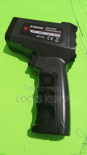 LCD Display Infrared Thermometer Upto 1600 Degrees Celcius - thumbnail 2