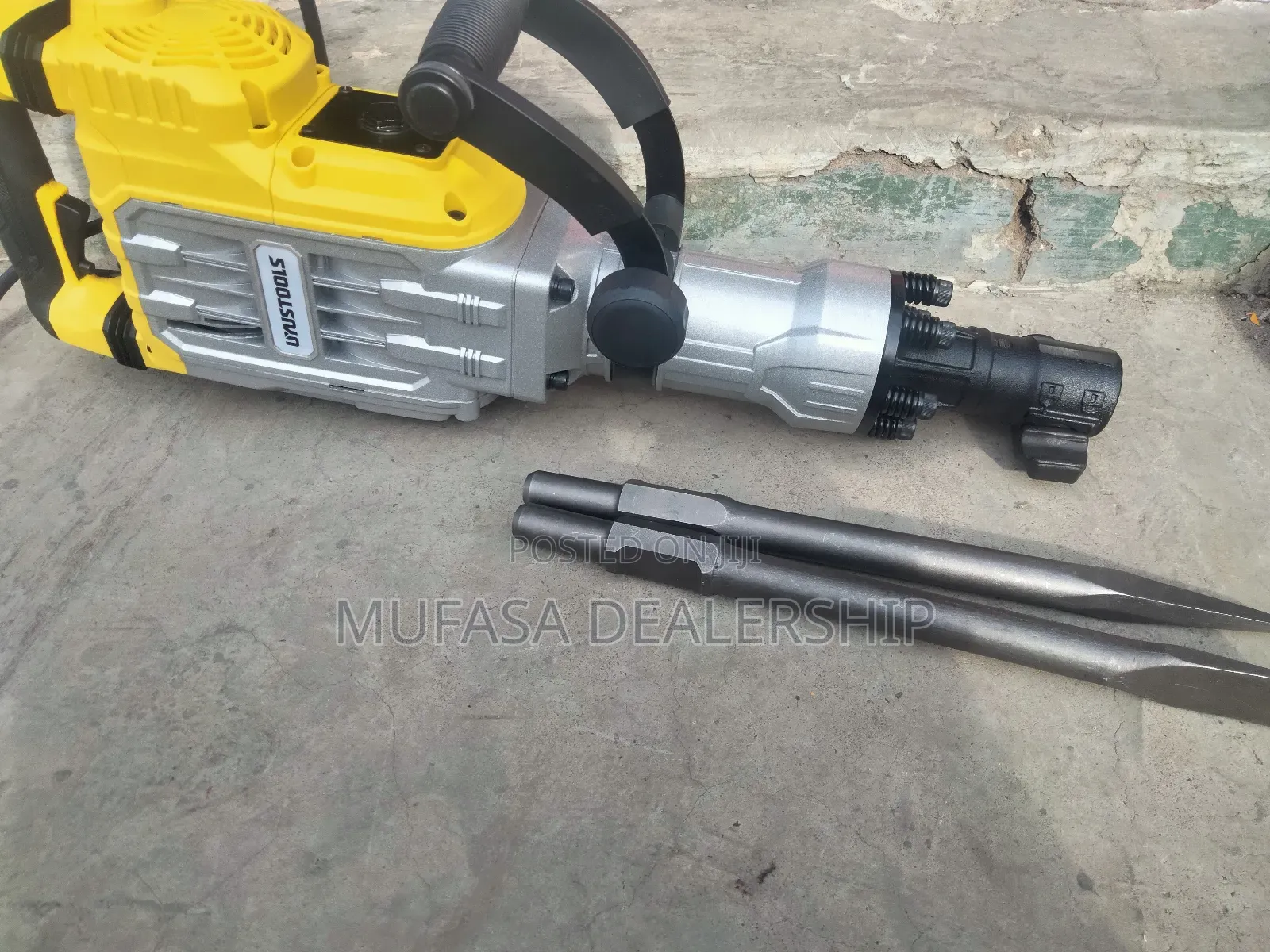 1700w Demolition Hammer