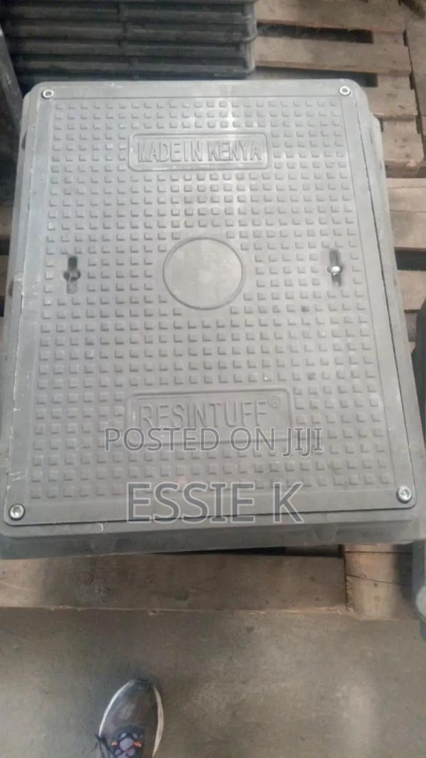 Manhole Cover 600*450 - main view