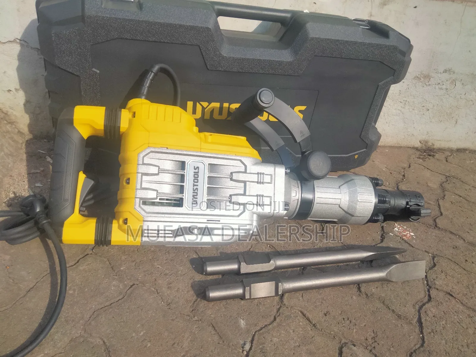 Powerful Demolition Hammer Machine