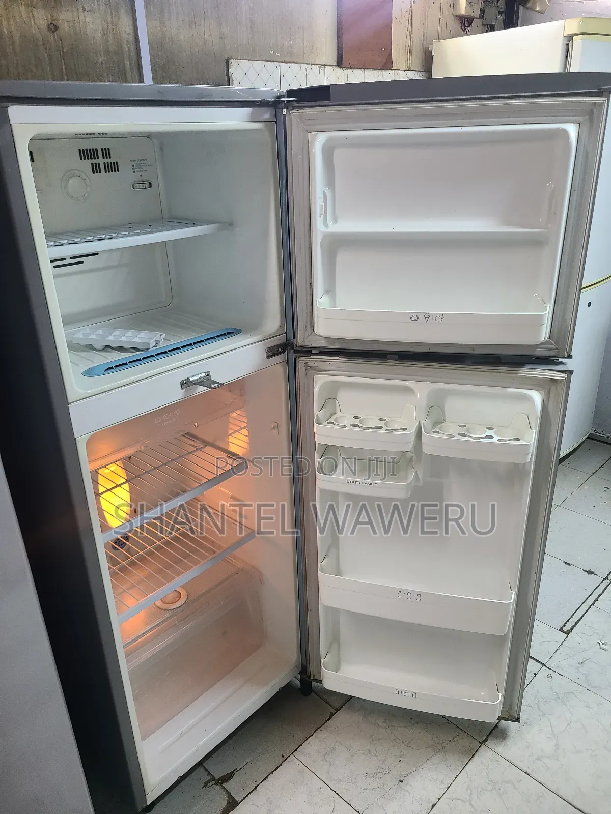 300litres Non*Frost Refrigerator/