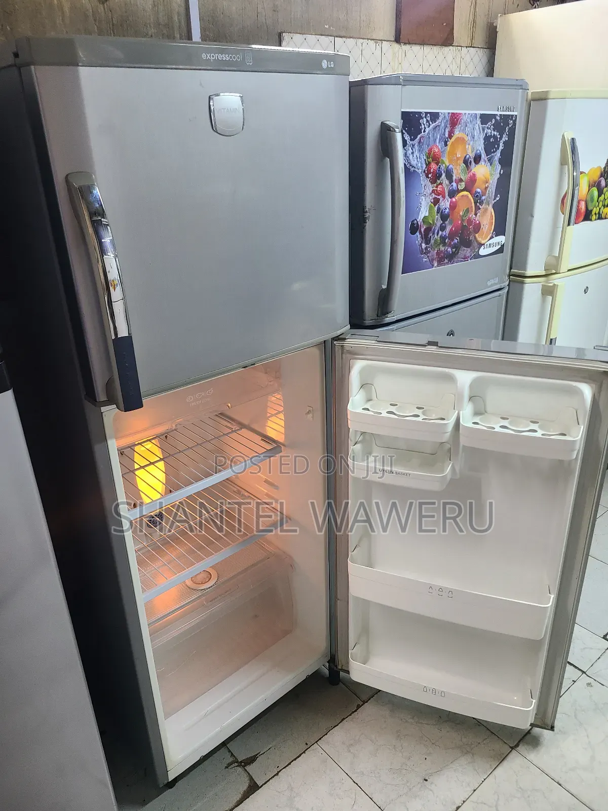 300litres Non*Frost Refrigerator/