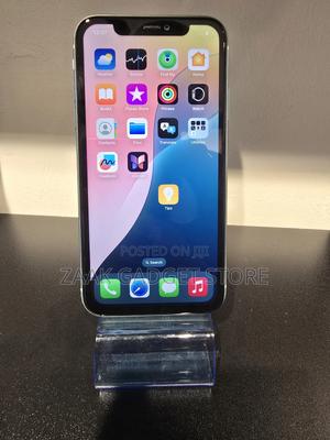 Apple iPhone 11 128 GB Green - main view