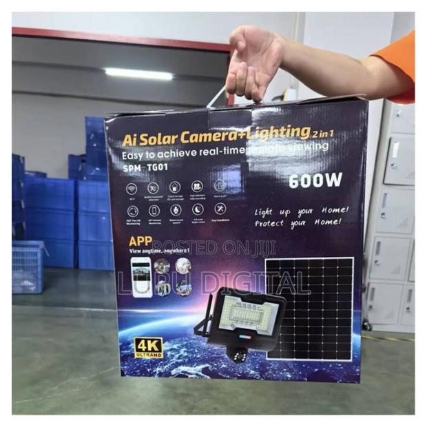 600 Watta Ai Solar Camera+ Lighting 2 In1