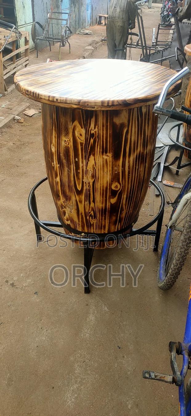 Barrel Restaurant Table - thumbnail 2