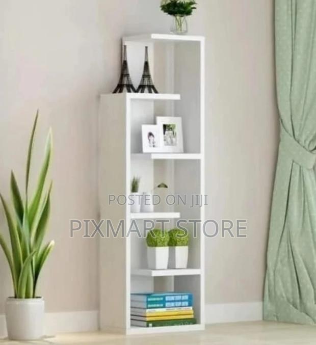 Fadhili Bookshelf – Display Rack for Home Office - main view