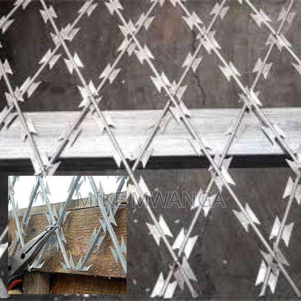 Galvanized Sharp Welded Razor Wire