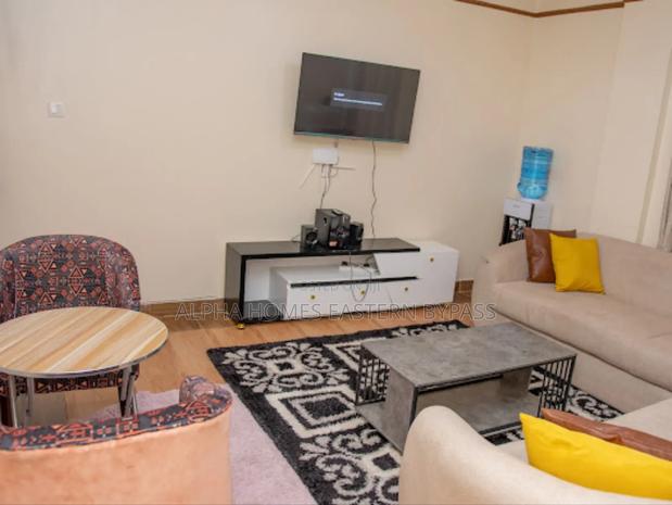 Modern 2-Bedroom Airbnb in Kamakis Stunning Northlands View - thumbnail 5