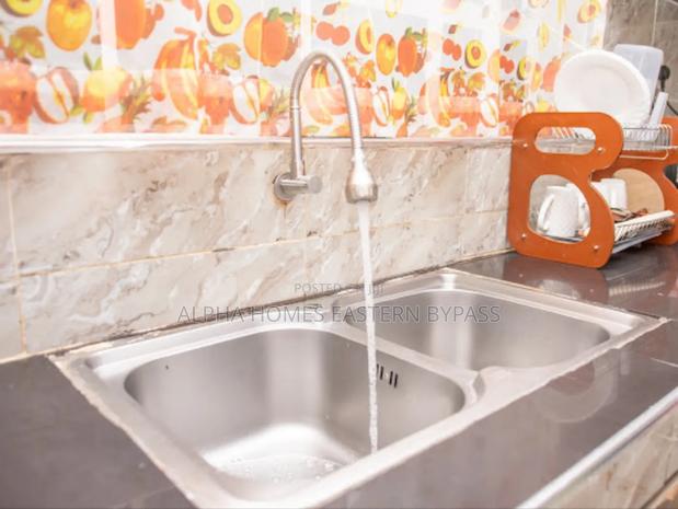 Modern 2-Bedroom Airbnb in Kamakis Stunning Northlands View - thumbnail 19
