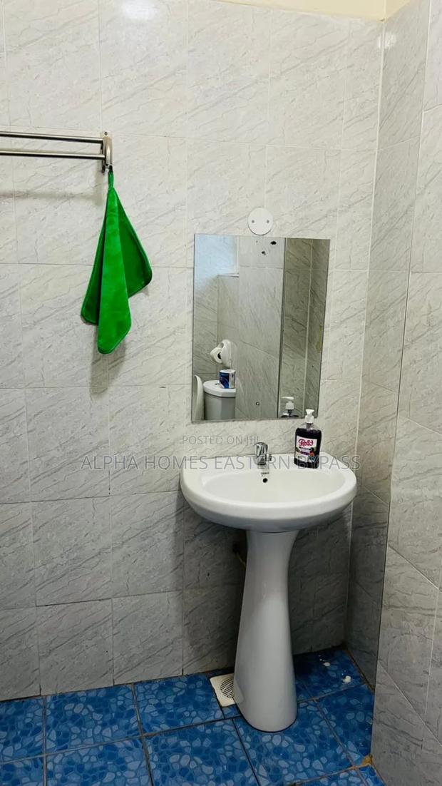 Modern 2-Bedroom Airbnb in Kamakis Stunning Northlands View - thumbnail 21