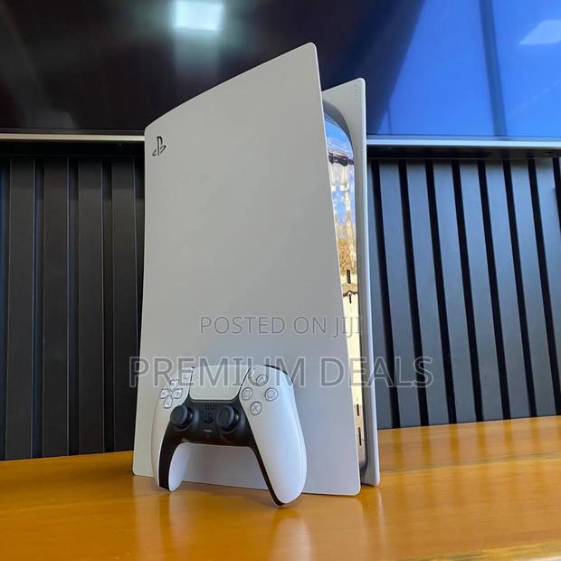 Clean Ps5 With Controllers.