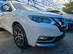Nissan X-Trail 2.0 Petrol AWD 2019 White