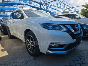 Nissan X-Trail 2.0 Petrol AWD 2019 White